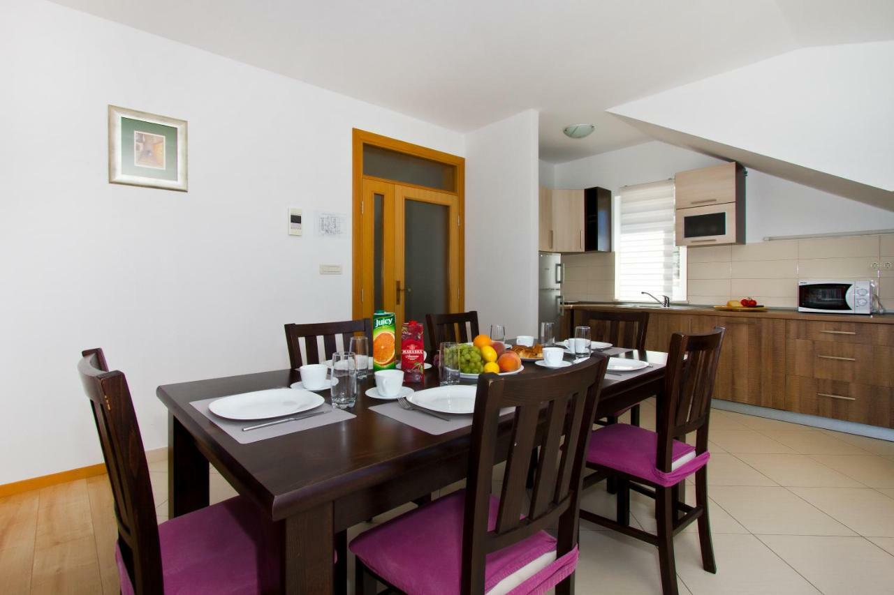 Villa Omis Michy - Family House For Big And Small Groups מראה חיצוני תמונה