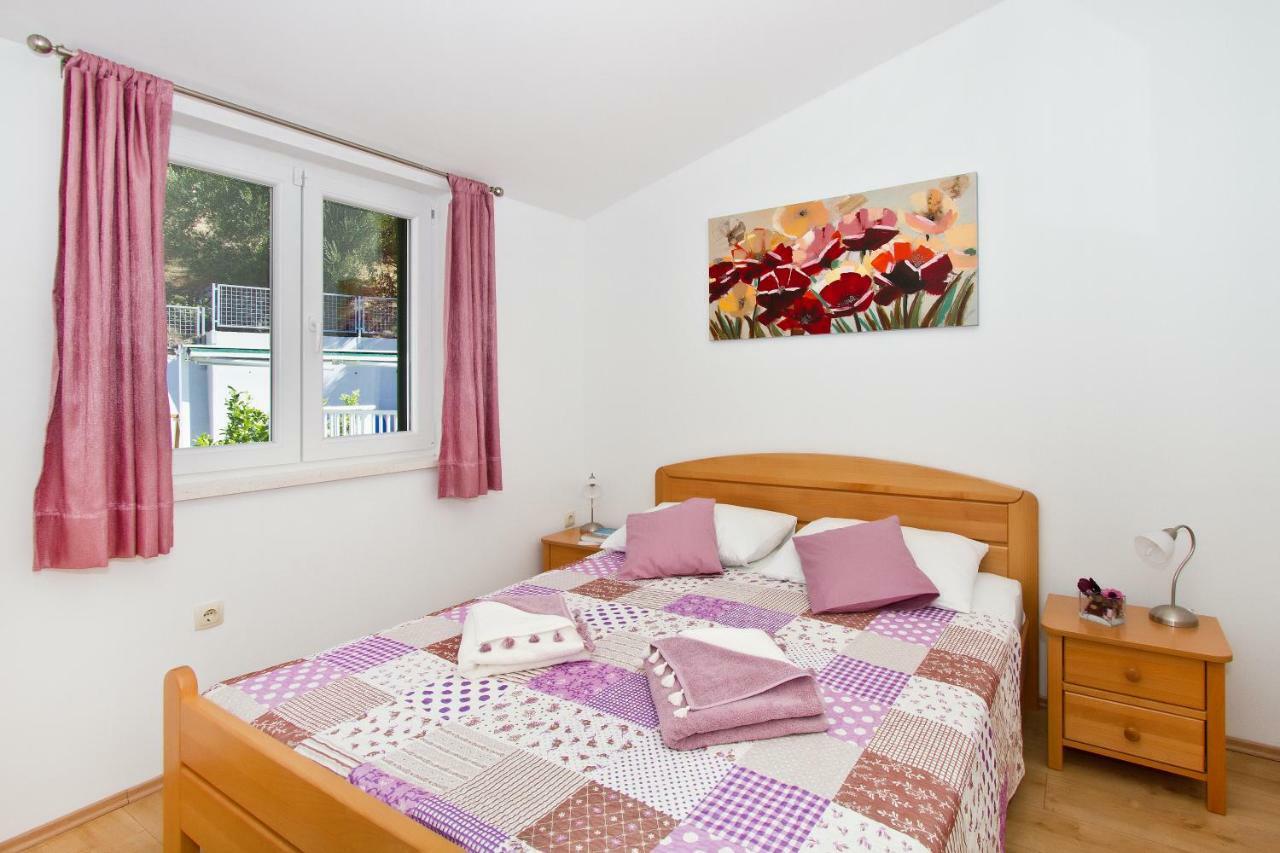 Villa Omis Michy - Family House For Big And Small Groups מראה חיצוני תמונה