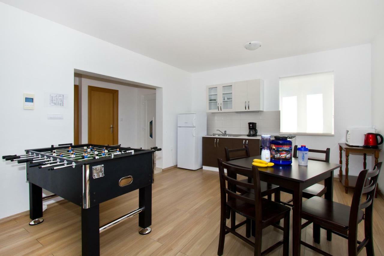 Villa Omis Michy - Family House For Big And Small Groups מראה חיצוני תמונה