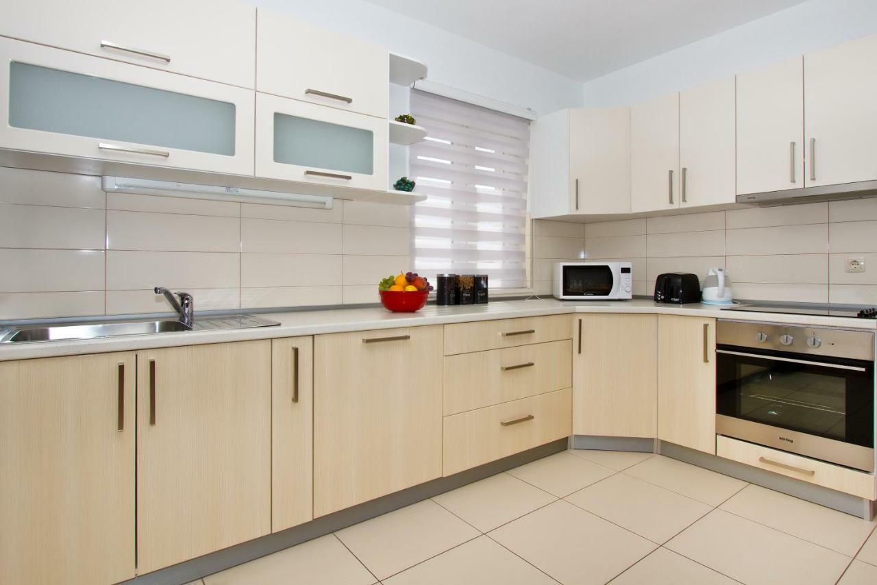 Villa Omis Michy - Family House For Big And Small Groups מראה חיצוני תמונה